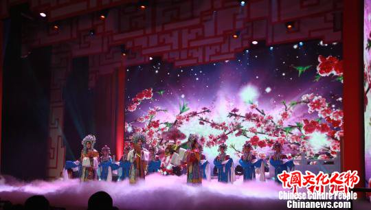 图为晚会录制现场。　钟欣 摄