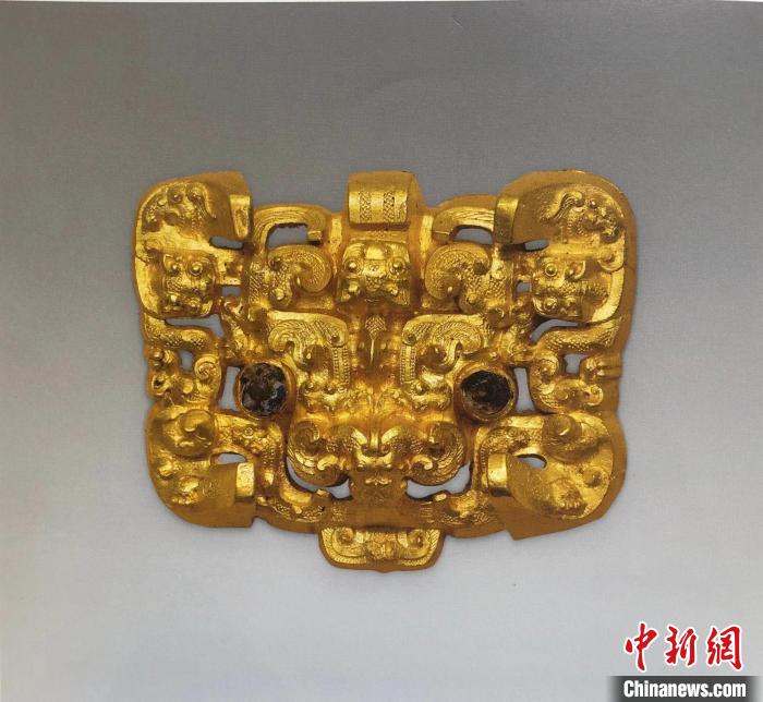 高浮雕兽面纹金带扣 广东省博物馆 供图